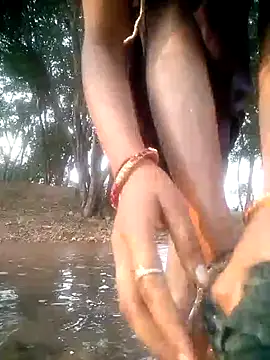 Amaya Bajwa online show from 11/19/25, 10:15