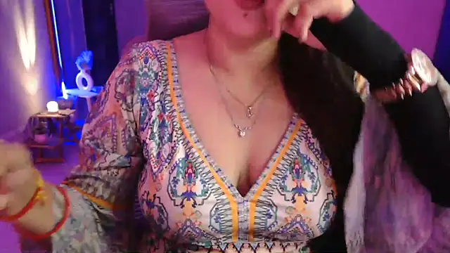 Mitikaa online show from 11/21/25, 02:38