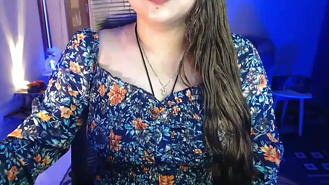 Snapshot of Mitikaa chatting on 05/18/26, 01:39 Mitikaa online show from 05/18/26, 01:39