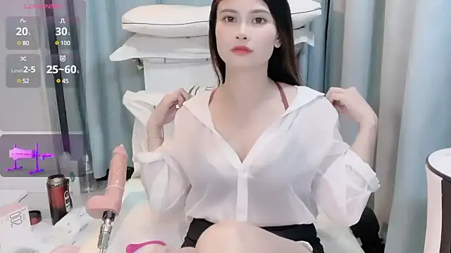 Snapshot of 22ov0 chatting on 01/21/25, 02:05 22ov0 online show from 01/21/25, 02:05