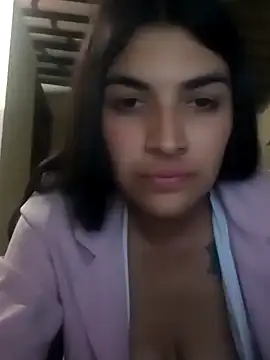 Snapshot of blue_and_whithe chatting on 01/09/25, 01:08 blue and whithe online show from 01/09/25, 01:08