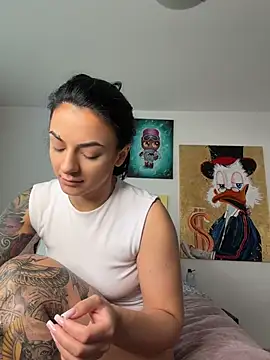 NNNoire online show from 04/23/26, 06:36