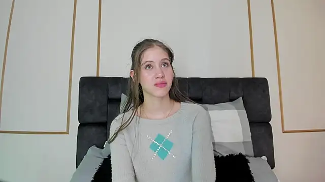 Snapshot of sara__jones_gh chatting on 02/21/25, 10:59 sara jones gh online show from 02/21/25, 10:59