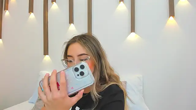 antonella cutie  online show from 02/27/25, 04:10