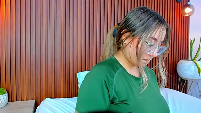 antonella cutie  online show from 03/13/25, 10:21