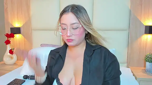 antonella cutie  online show from 07/17/26, 12:56