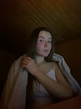 mewKate online show from 02/08/25, 06:12