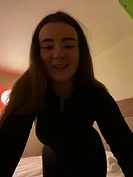 mewKate online show from 03/25/26, 07:31