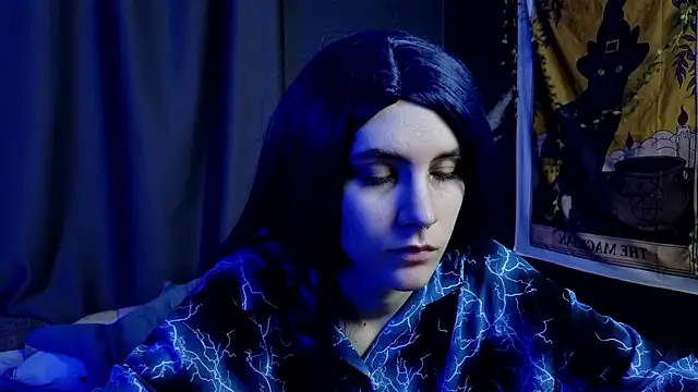 Snapshot of Hyeon_Jin chatting on 02/09/25, 03:32 Hyeon Jin online show from 02/09/25, 03:32