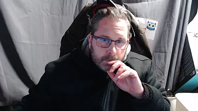 Snapshot of Streamlove77 chatting on 01/15/25, 06:08 Streamlove77 online show from 01/15/25, 06:08