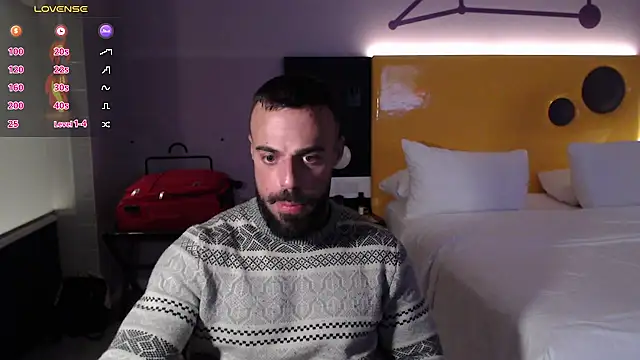 Snapshot of todddantes25 chatting on 02/22/25, 03:34 todddantes25 online show from 02/22/25, 03:34