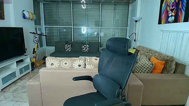 todddantes25 online show from 11/28/25, 07:38