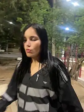 Snapshot of the_queen_of_street chatting on 03/10/26, 04:06 the queen of street online show from 03/10/26, 04:06