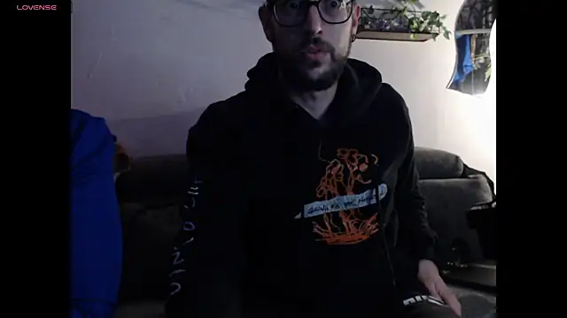 Snapshot of wawarruis chatting on 02/21/25, 11:32 wawarruis online show from 02/21/25, 11:32