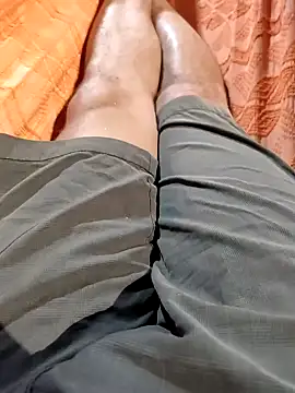 xandeenara25 online show from 01/06/25, 12:37