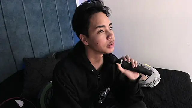 AlecLightwood  online show from 01/05/25, 09:36