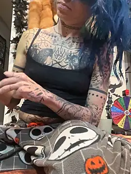 trashbrat online show from 11/23/25, 06:35