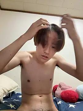 Snapshot of riku38777 chatting on 09/19/25, 03:02 riku38777 online show from 09/19/25, 03:02