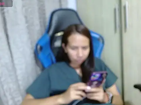 Danielagomez33 online show from 04/19/26, 12:33