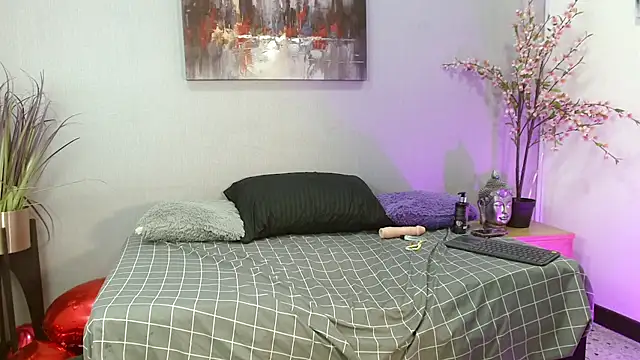 Charlot Vega  online show from 02/21/25, 10:39