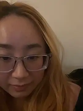 suki889 online show from 01/11/25, 05:18