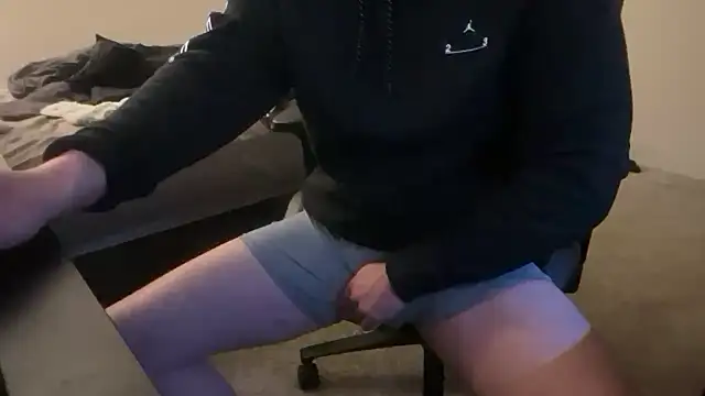 Snapshot of zadddy781 chatting on 12/14/25, 09:14 zadddy781 online show from 12/14/25, 09:14