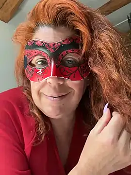 Snapshot of sweetinside_ chatting on 07/20/26, 10:18 sweetinside online show from 07/20/26, 10:18