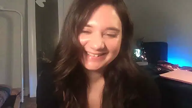 Snapshot of kylienotjenner chatting on 02/09/25, 07:49 kylienotjenner online show from 02/09/25, 07:49