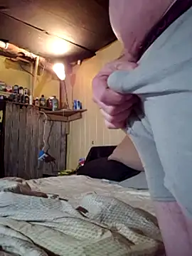 Snapshot of hesjustafriend chatting on 02/24/25, 08:49 hesjustafriend online show from 02/24/25, 08:49