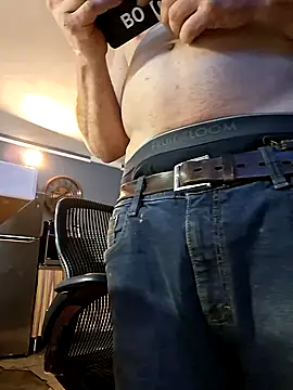 hesjustafriend online show from 05/01/26, 12:48
