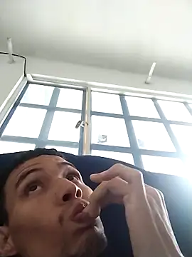 Snapshot of odelobato chatting on 12/16/25, 03:28 odelobato online show from 12/16/25, 03:28