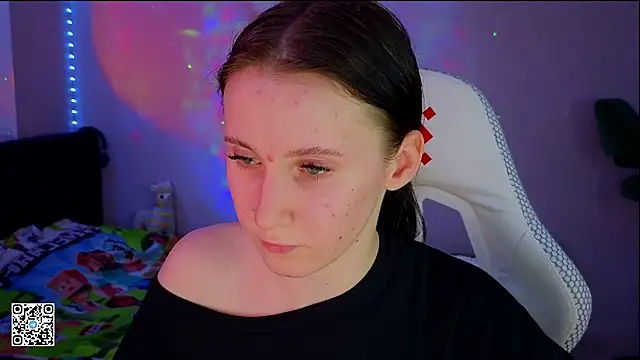 mon lola online show from 03/13/25, 05:50