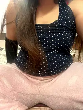 Red-Magic-25 online show from 01/17/26, 08:19