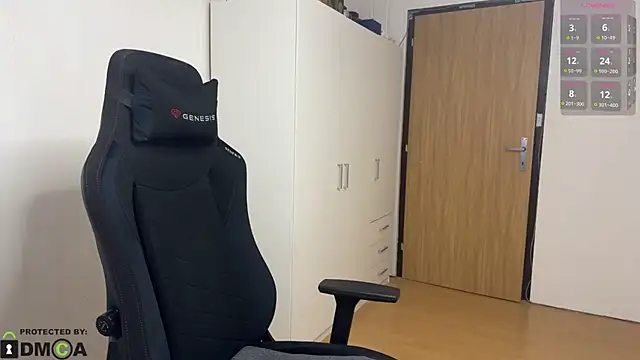 Snapshot of wannaseeyoursmile chatting on 10/05/25, 05:39 wannaseeyoursmile online show from 10/05/25, 05:39