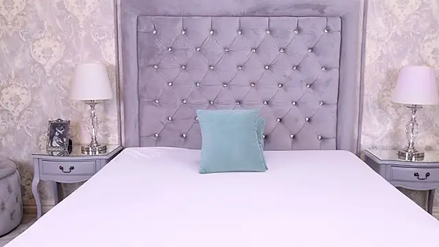 Snapshot of LexiRiley chatting on 10/10/25, 05:28 LexiRiley online show from 10/10/25, 05:28