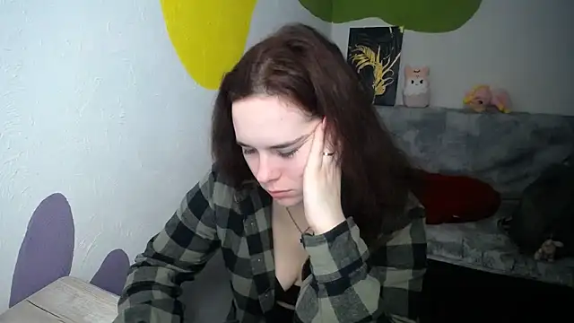 mini girly online show from 02/01/25, 07:05