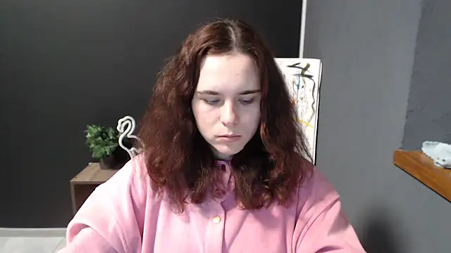 mini girly online show from 02/18/25, 01:22