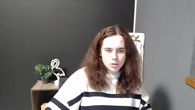 mini girly online show from 02/25/25, 03:38