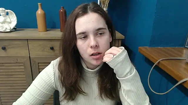 mini girly online show from 03/21/25, 12:39