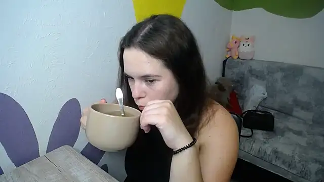 mini girly online show from 09/22/25, 12:18