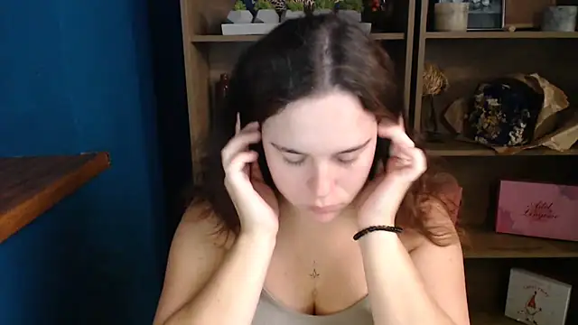 mini girly online show from 10/07/25, 09:28