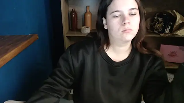 mini girly online show from 10/09/25, 05:49