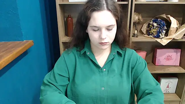 mini girly online show from 10/14/25, 01:01