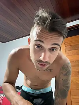carvalhofelipe online show from 01/11/25, 12:33