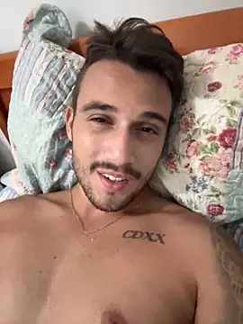 carvalhofelipe online show from 02/03/25, 01:41