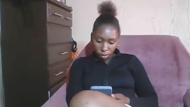 Hotdaily04 online show from 09/24/25, 07:33