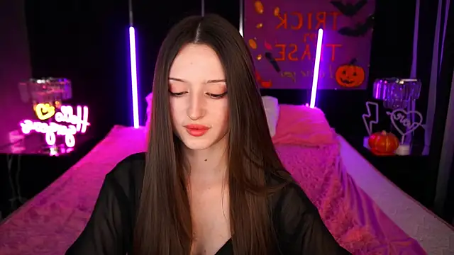 Snapshot of Marmeladkaaa chatting on 10/31/25, 02:18 Marmeladkaaa online show from 10/31/25, 02:18