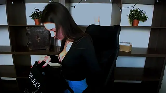 Snapshot of Lexi_Jous chatting on 02/27/25, 01:07 Lexi Jous online show from 02/27/25, 01:07