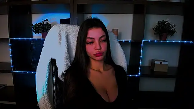 Snapshot of Lexi_Jous chatting on 03/17/25, 04:11 Lexi Jous online show from 03/17/25, 04:11