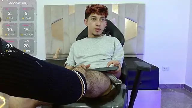 Axel tay online show from 02/06/25, 09:11